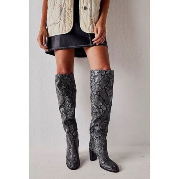 Free People X Vero Cuoio Dakota Over The Knee Snake Boots 6.5 NEW - Picture 2 of 4